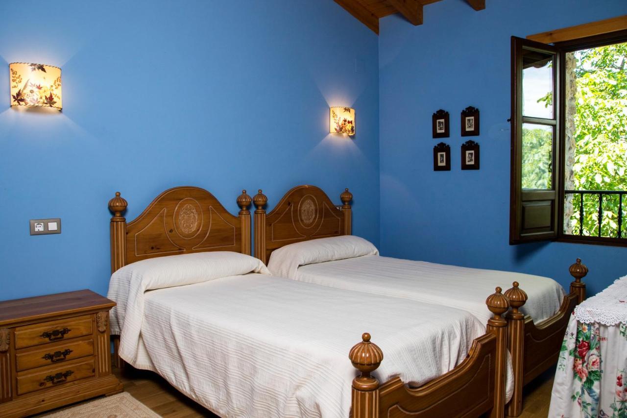 הוילה Bimenes Casa Azulete מראה חיצוני תמונה